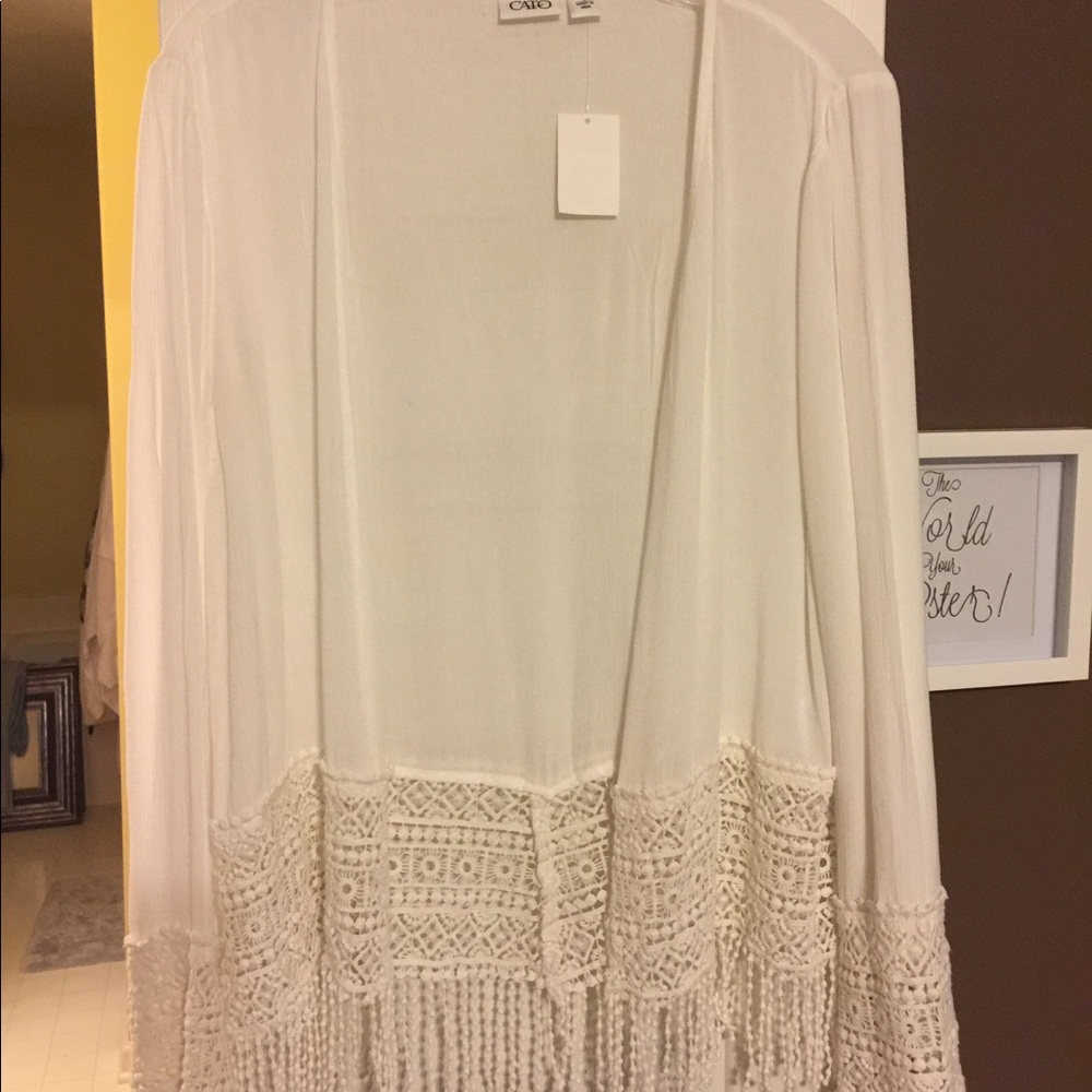 Light weight sweater